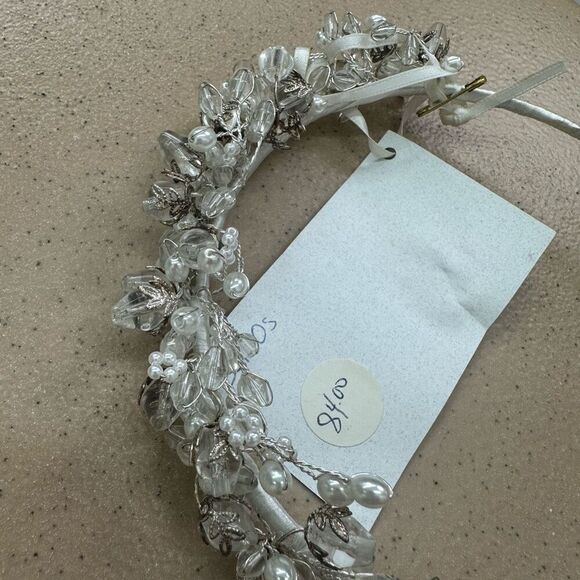 Silk & Lace Veils Women’s Clear and Solid White Multi Sizes Silver Tone Bridal H - Picture 5 of 7